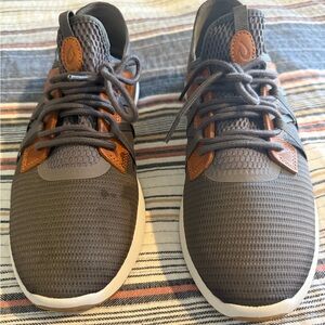 OluKai Mio Li Pavement & Vintage Indigo